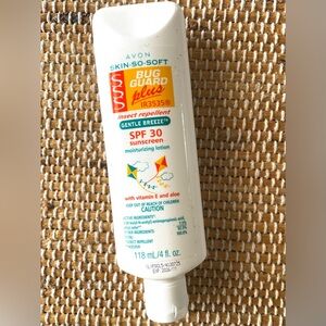 Avon Skin So Soft Bug Guard Plus Insect Repellant Gentle Breeze SPF 30 Lotion